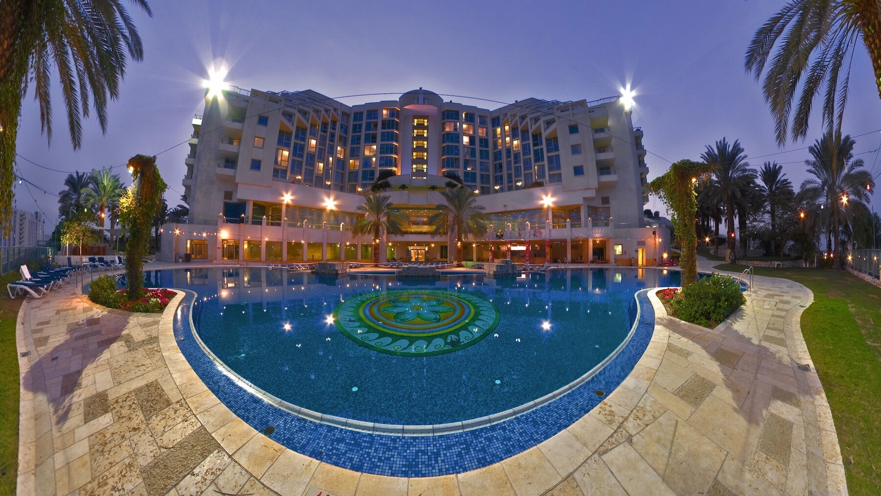 ברוכים הבאים למלון לאונרדו פלאזה ים המלח - חופשה מפנקת במקום הנמוך בעולם!